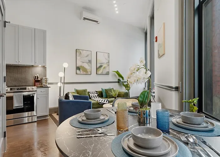 Apartment Stylish 1br Downtown Apartment, Nfl Draft Pittsburgh