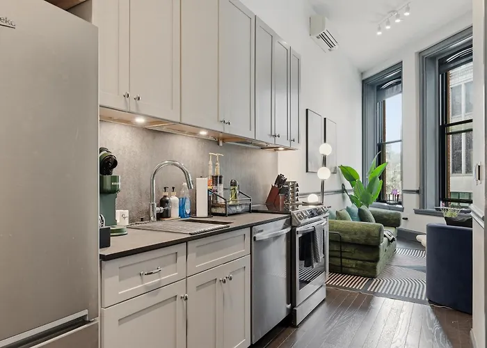 Apartment Stylish 1br Downtown Apartment, Nfl Draft *