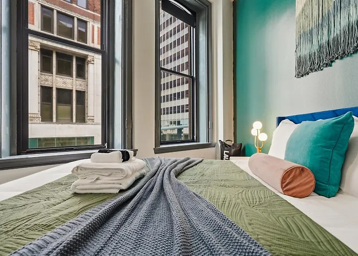 Stylish 1br Downtown Apartment, Nfl Draft *