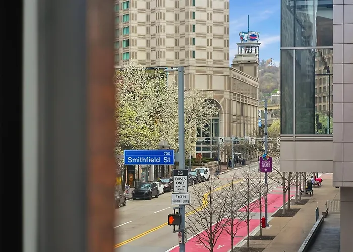 Stylish 1br Downtown Apartment, Nfl Draft Apartment Pittsburgh