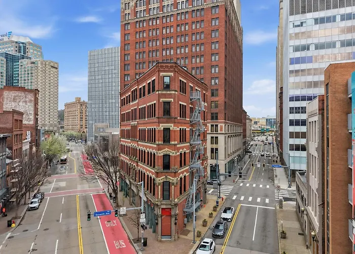 Stylish 1br Downtown Apartment, Nfl Draft *